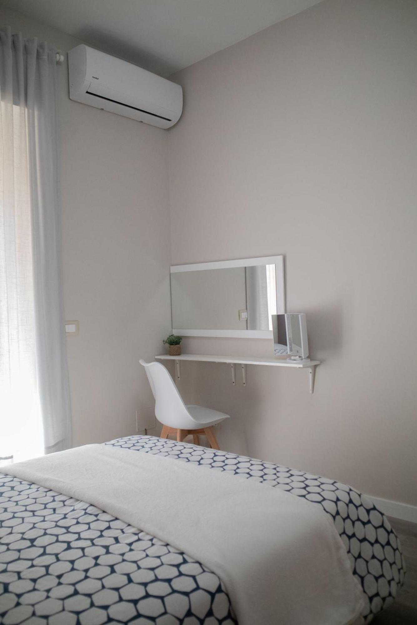 Sara'S Home - Modern Apartment Near Metro, Perfect For Families And Groups In Rom Eksteriør billede