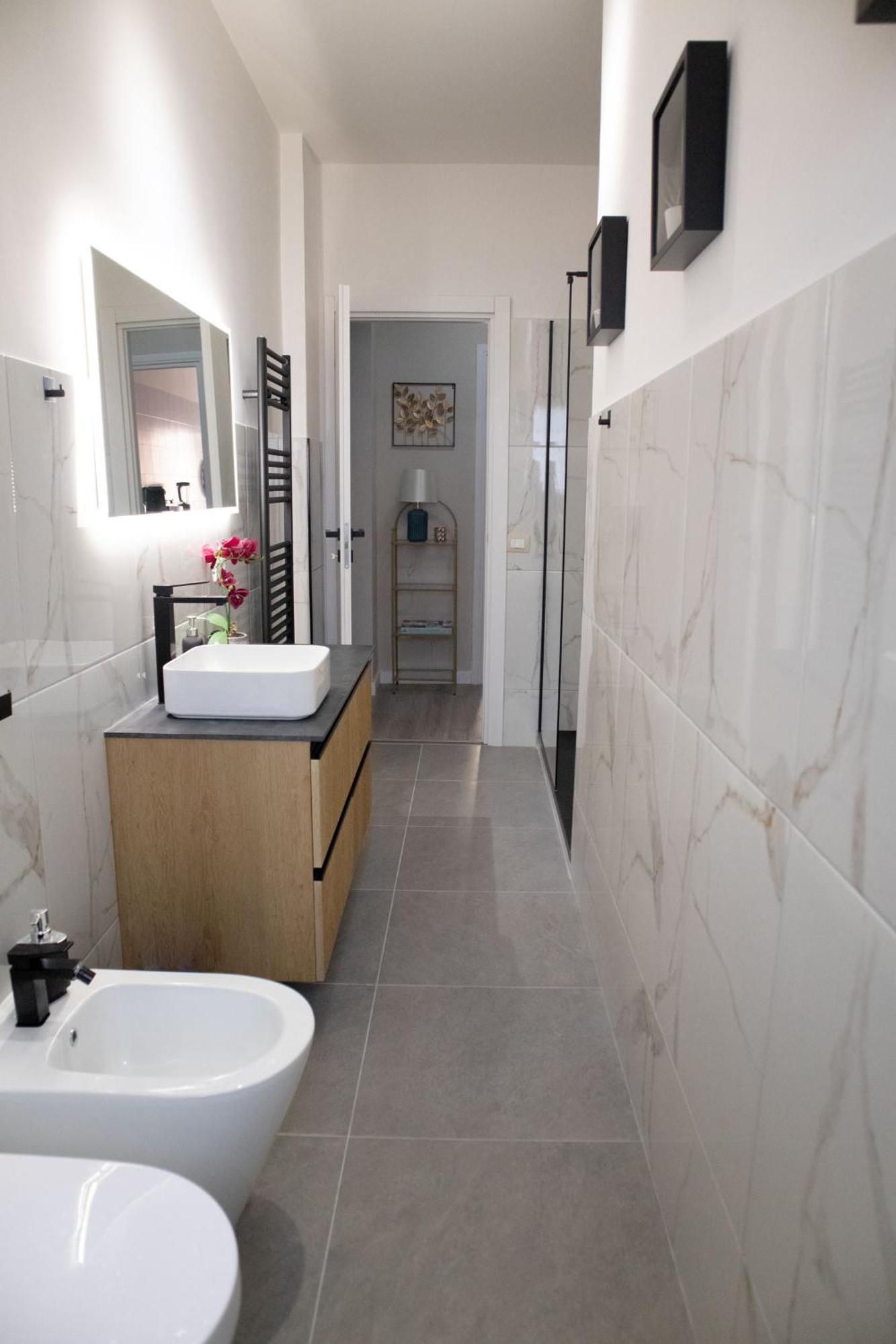 Sara'S Home - Modern Apartment Near Metro, Perfect For Families And Groups In Rom Eksteriør billede