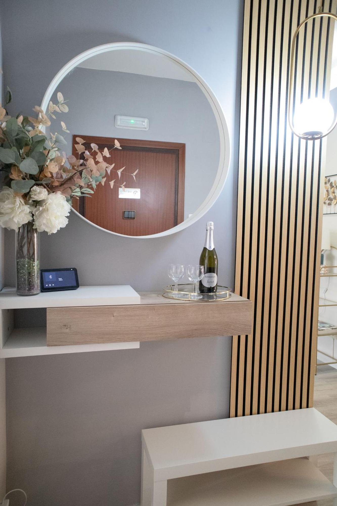 Sara'S Home - Modern Apartment Near Metro, Perfect For Families And Groups In Rom Eksteriør billede