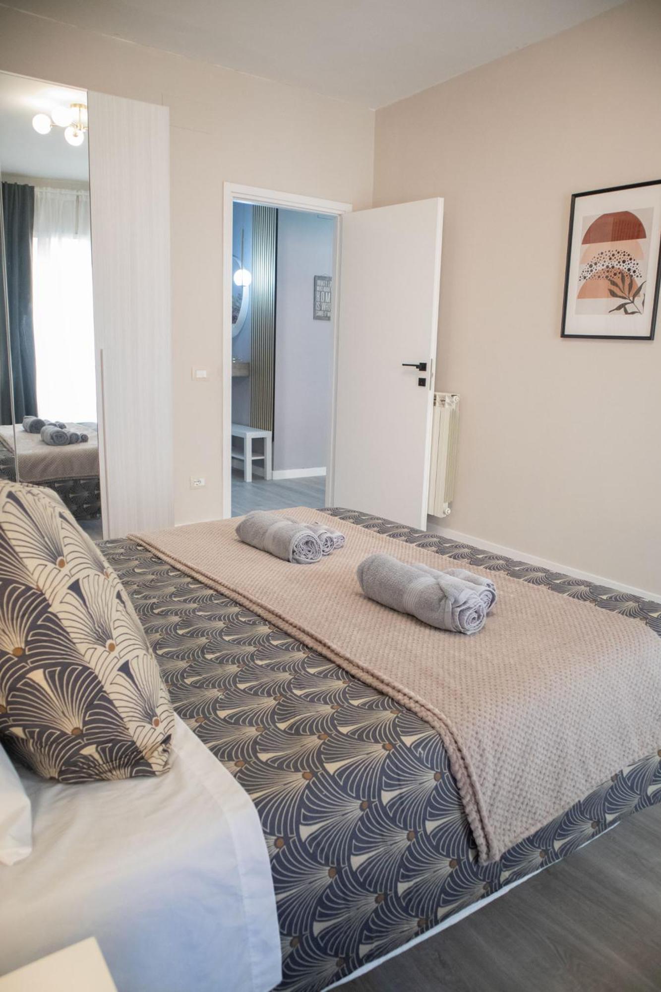 Sara'S Home - Modern Apartment Near Metro, Perfect For Families And Groups In Rom Eksteriør billede